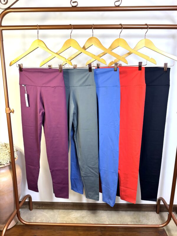 Legging Básica Leila - Image 2
