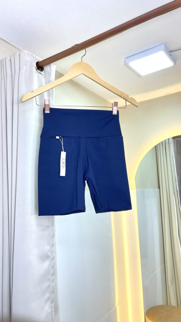 Short Básico Leila - Image 3